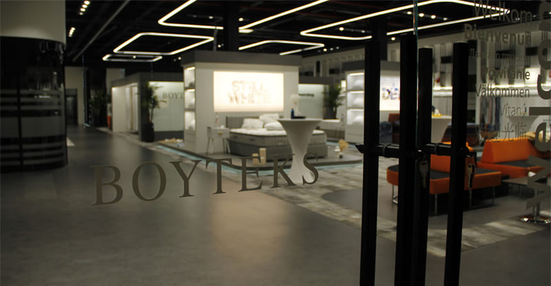 Müşterilerimize premium deneyim yaşayacakları yepyeni bir showroom konsepti oluşturduk
